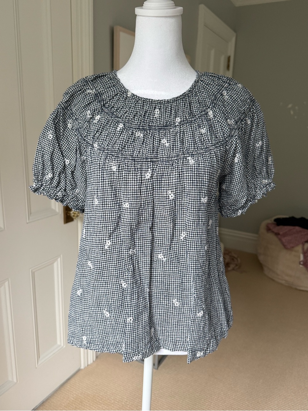 Madewell Navy and White Gingham Smocked Puff-Sleeve Top